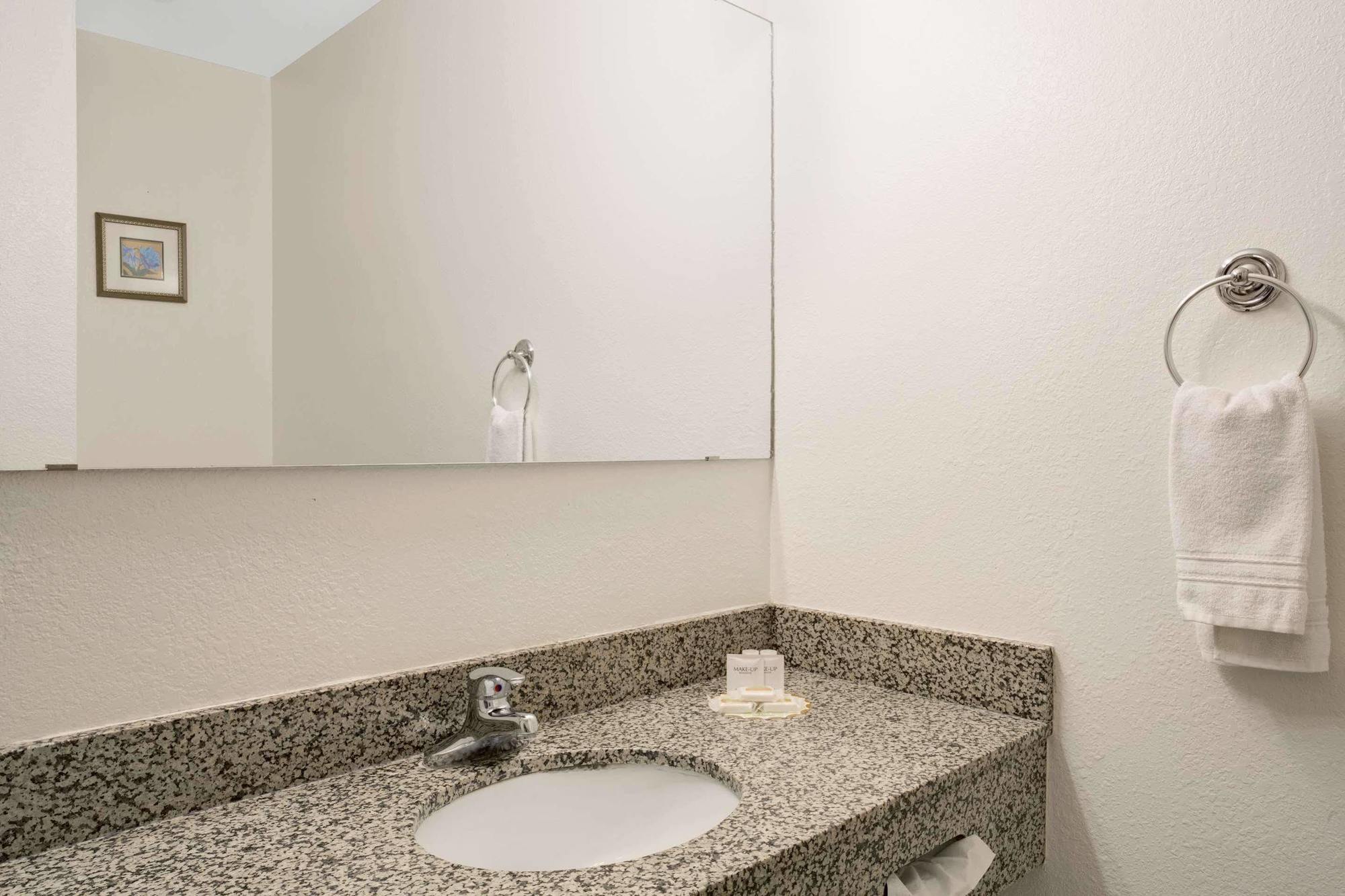 Antelope Inn & Suites Clearfield Kültér fotó
